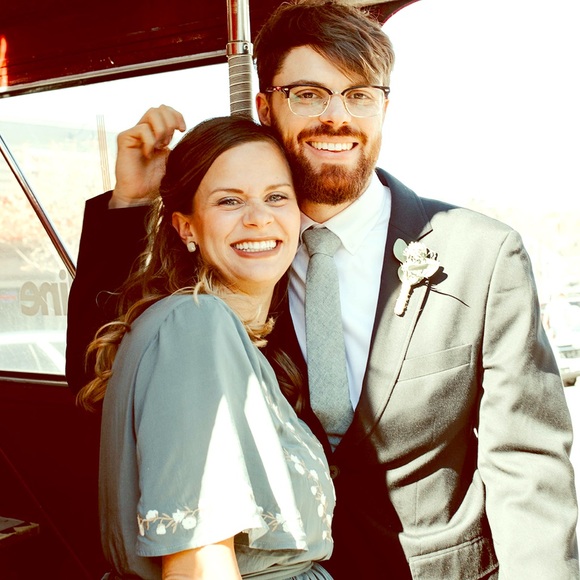 Meet your Posher, Liz - Picture 1 of 1